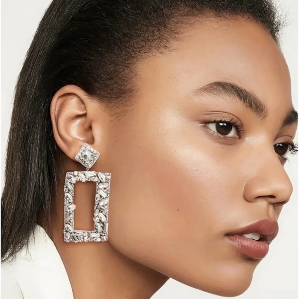 Deepa Gurnani Elegant Silver Geometric statement Earrings new